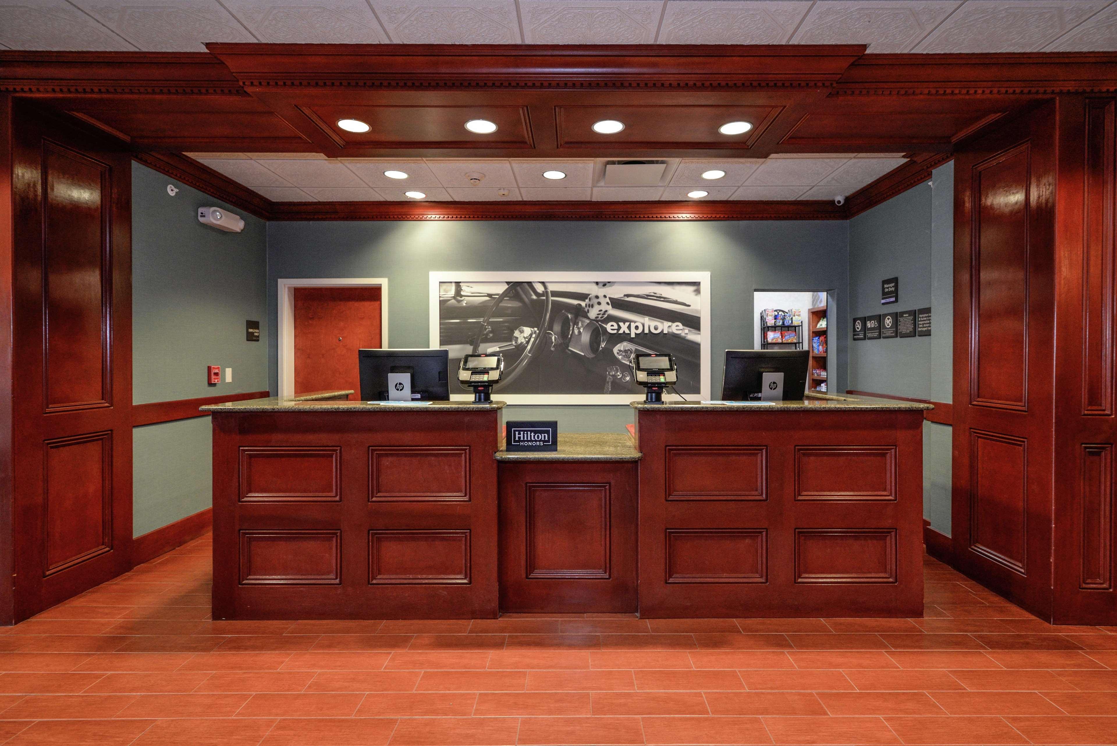 Hampton Inn & Suites Detroit/Chesterfield Exterior photo