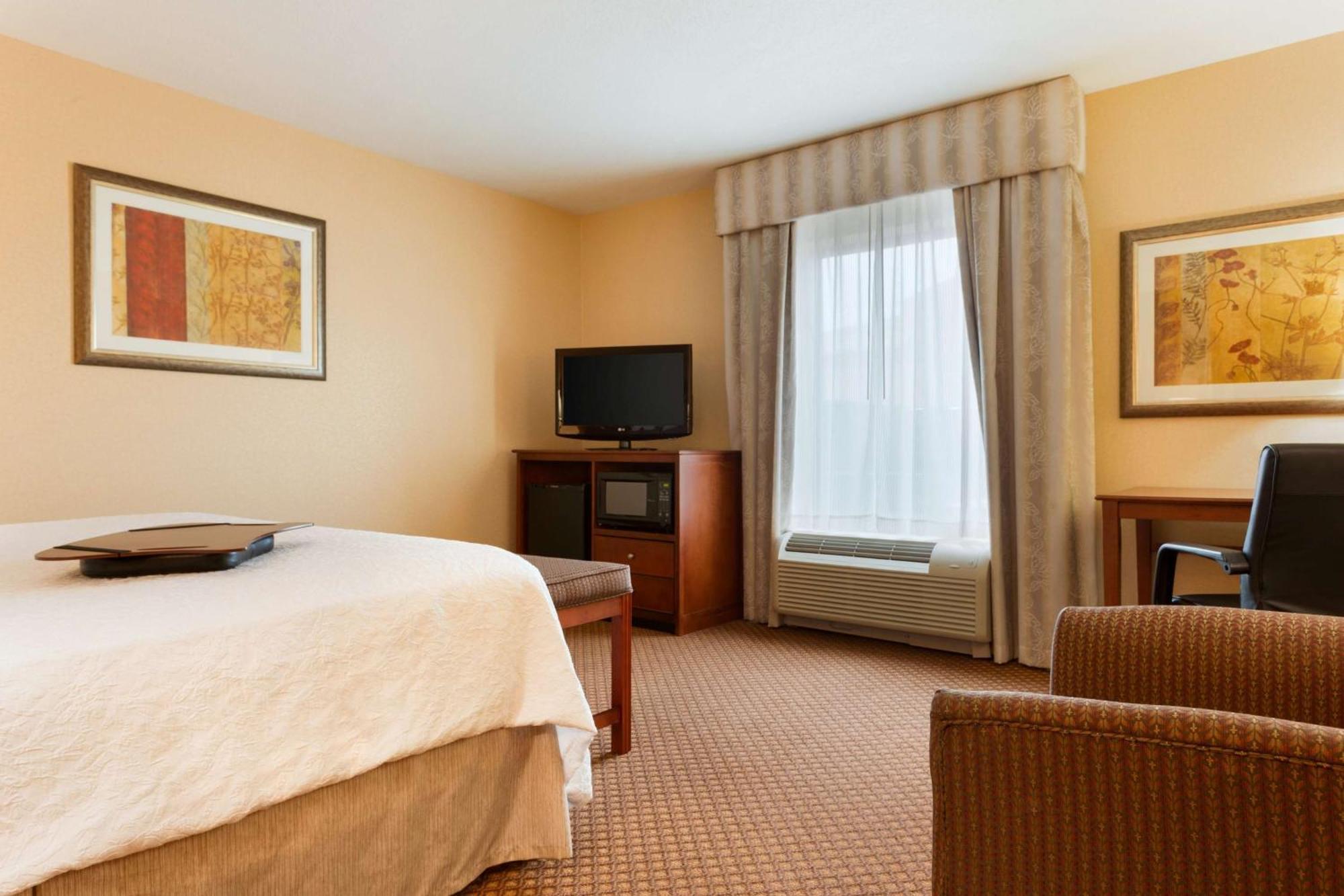 Hampton Inn & Suites Detroit/Chesterfield Exterior photo
