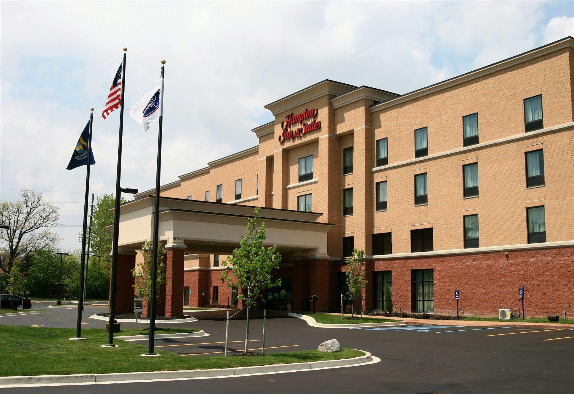 Hampton Inn & Suites Detroit/Chesterfield Exterior photo